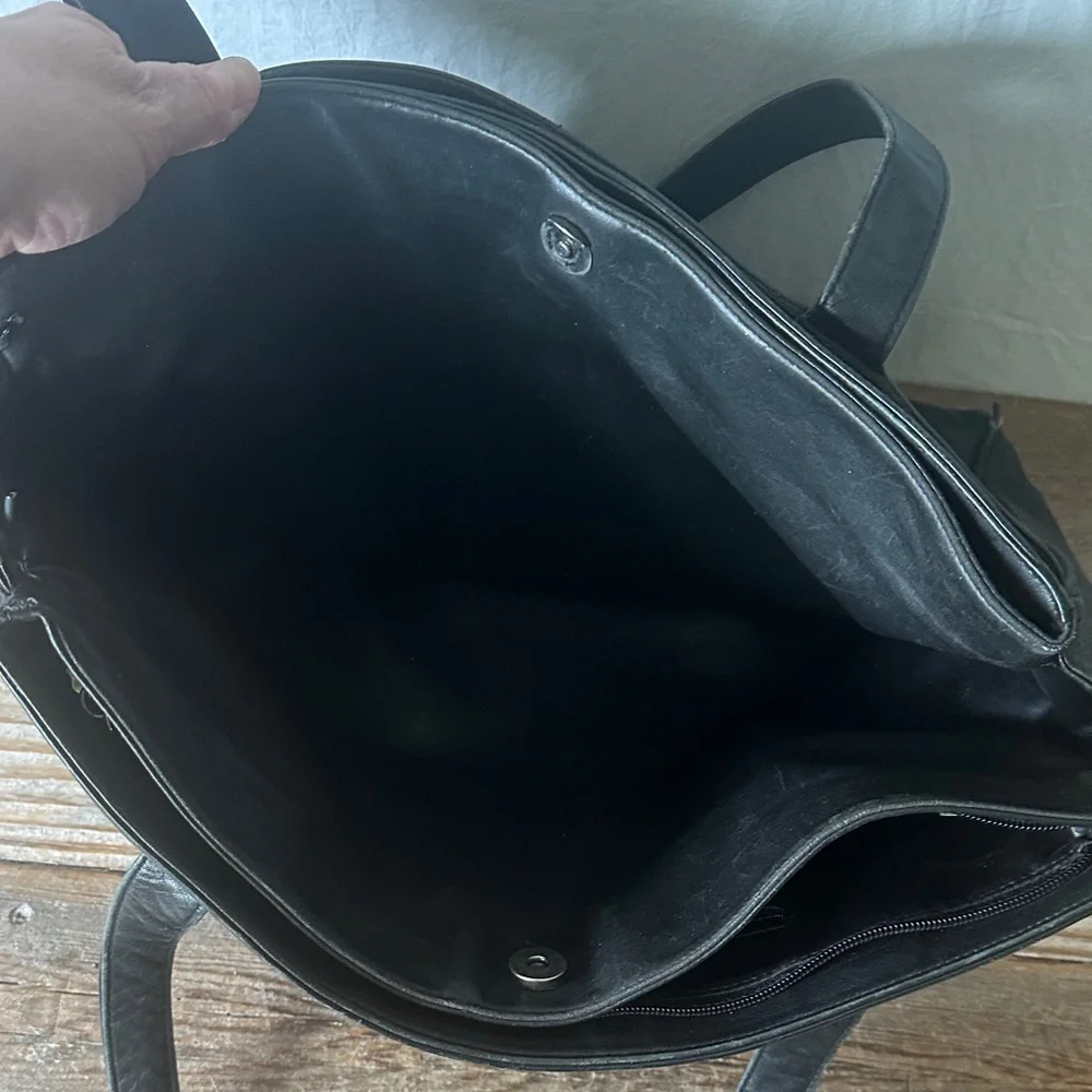Tignanello Classic Black Leather Shoulder Bag